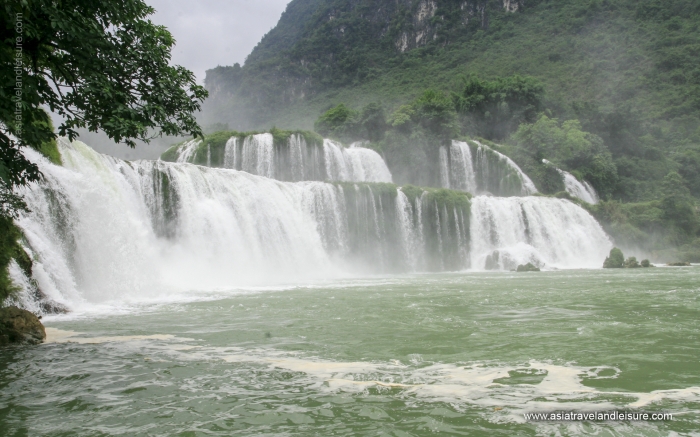 Ban Gioc Waterfall-The Largest Natural Waterfall in Southeast Asia