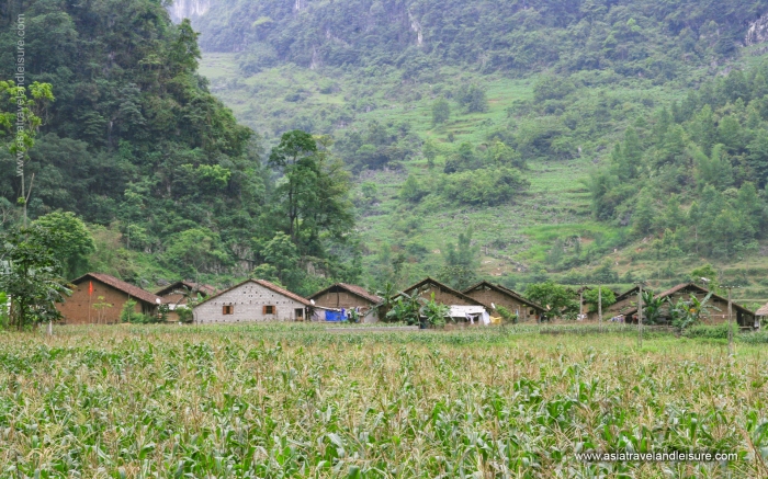 Peaceful village near Ban Gioc waterfall