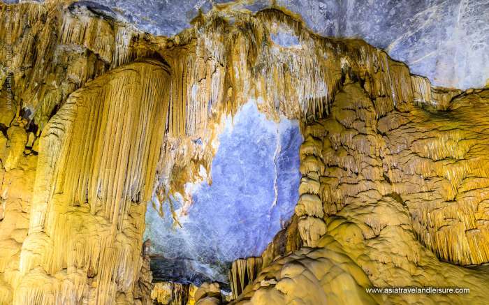 Amazing giant staglamites inside Paradise cave