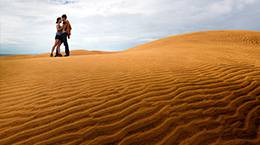 Vietnam Ultimate Honeymoon Package: 16-Day Romantic Journey