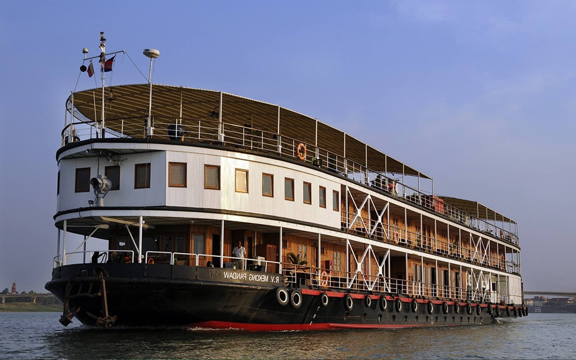 luxury river cruises in vietnam
