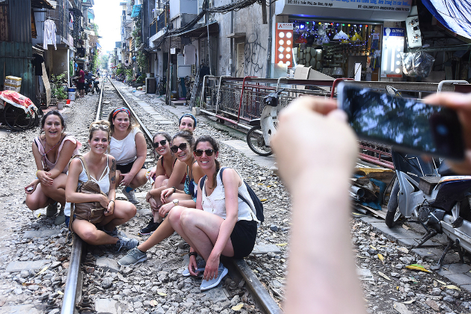 A group photo on the railway in Hanoi's City Centre