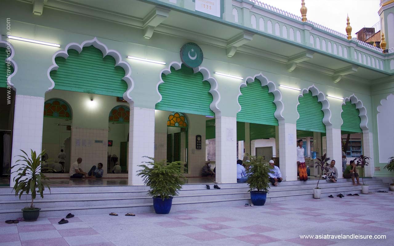 Saigon Central Mosque Vietnam1 ccbf7