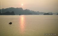 Gorgeous overview on Halong bay