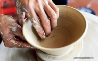 Making bowl at Thanh Ha Pottery Village