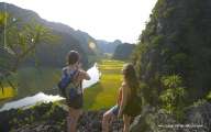 The beauty of Tam Coc in the golden rice season