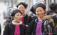 Ethnic women in fair market 