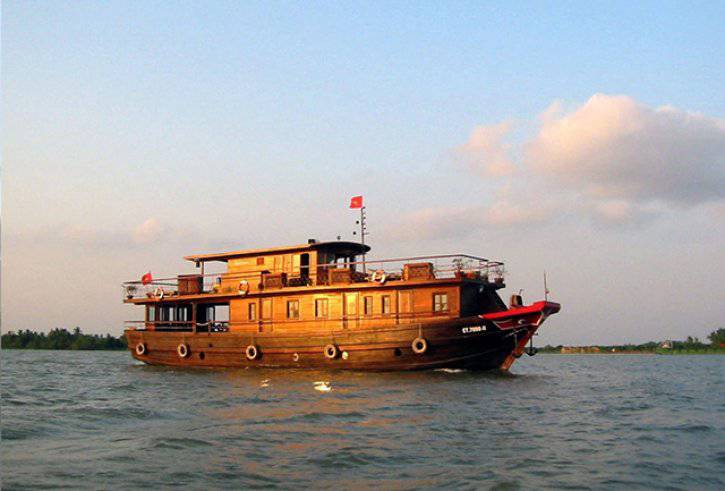 Bassac Cruises: One night on Mekong River