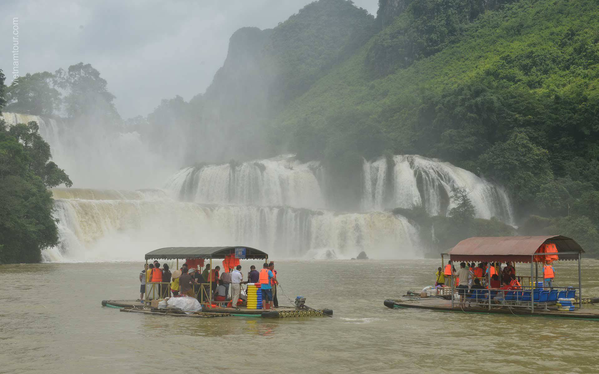 Visit Waterfalls in Cao Bang